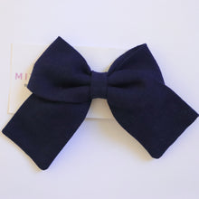 Carregar imagem no visualizador da galeria, Laço Carinho Linho