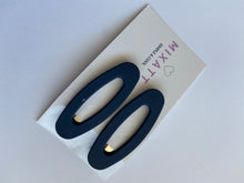 Carregar imagem no visualizador da galeria, Black - Tictac Minimal Vazado