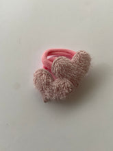 Carregar imagem no visualizador da galeria, Dupla Elástico Pompom Coração