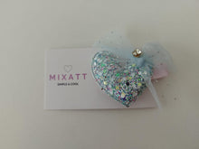 Carregar imagem no visualizador da galeria, Hair Clip Coração Glitter com Tule