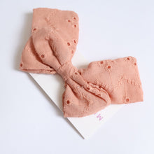 Carregar imagem no visualizador da galeria, Laço Carinho Laise Rose
