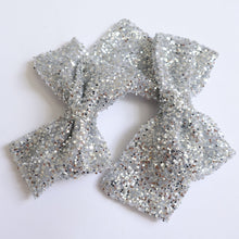 Carregar imagem no visualizador da galeria, Laço Glow Prata
