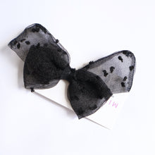 Carregar imagem no visualizador da galeria, Laço Organza Preto
