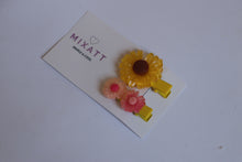 Carregar imagem no visualizador da galeria, Hair Clip Mini Margaridas
