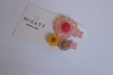 Carregar imagem no visualizador da galeria, Hair Clip Mini Margaridas
